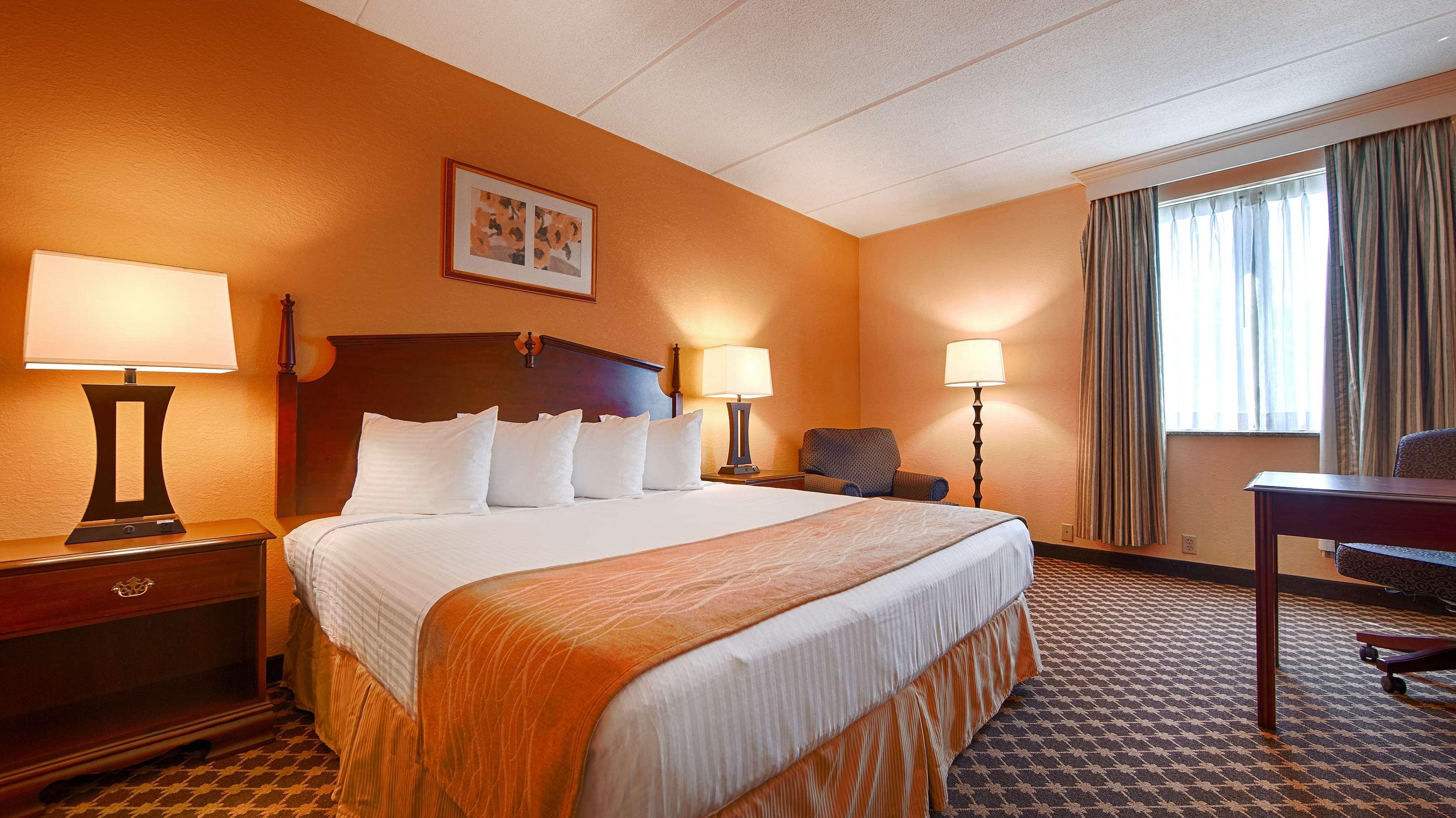 Western Grand Victorian Motel